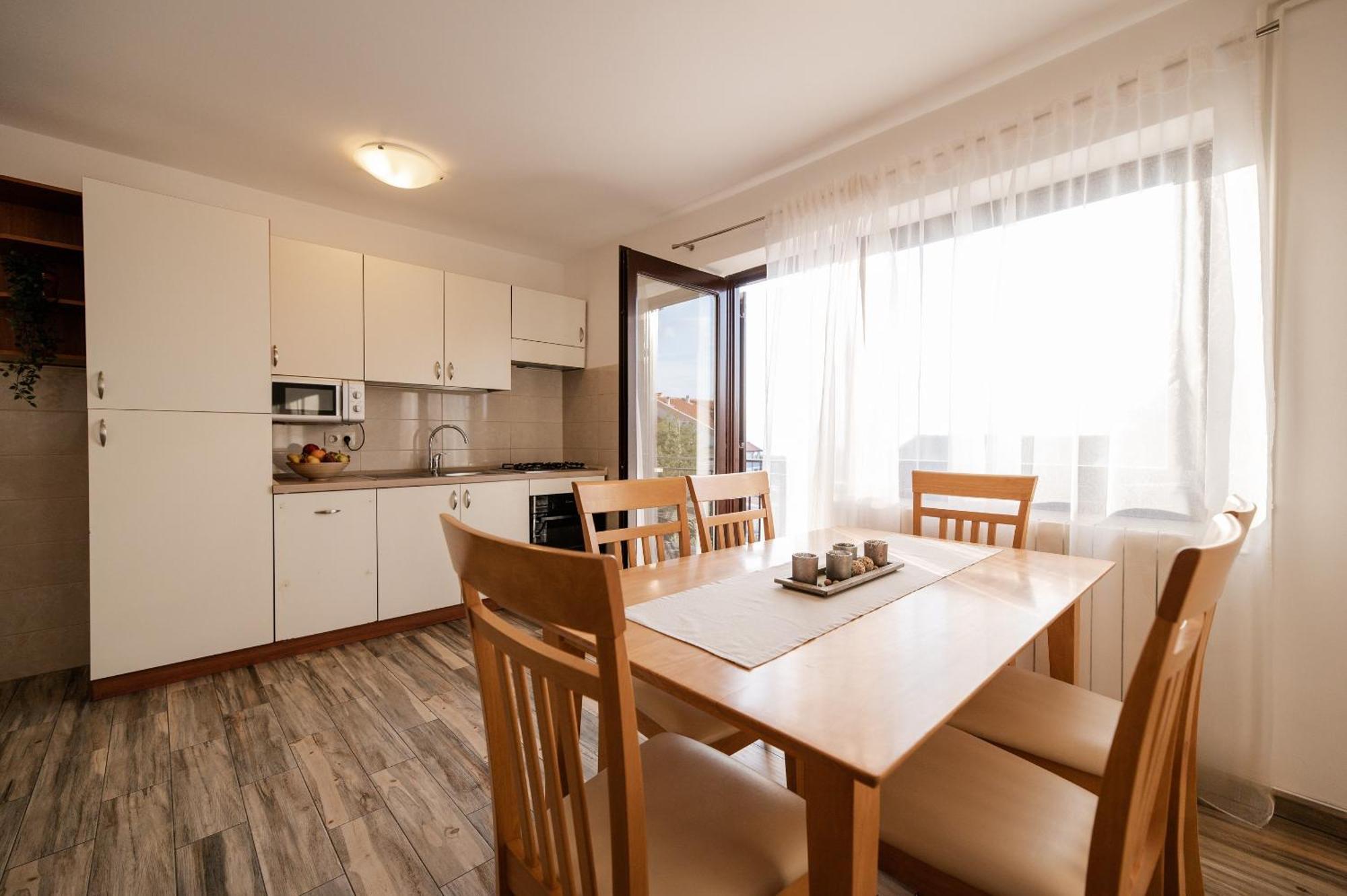 Bubi Apartments Malinska Eksteriør billede