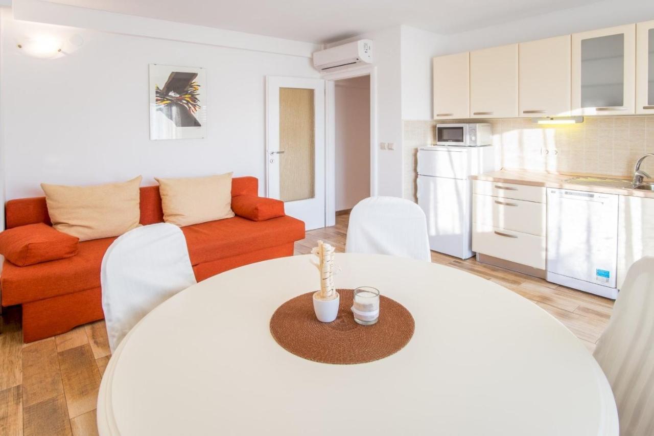 Bubi Apartments Malinska Eksteriør billede