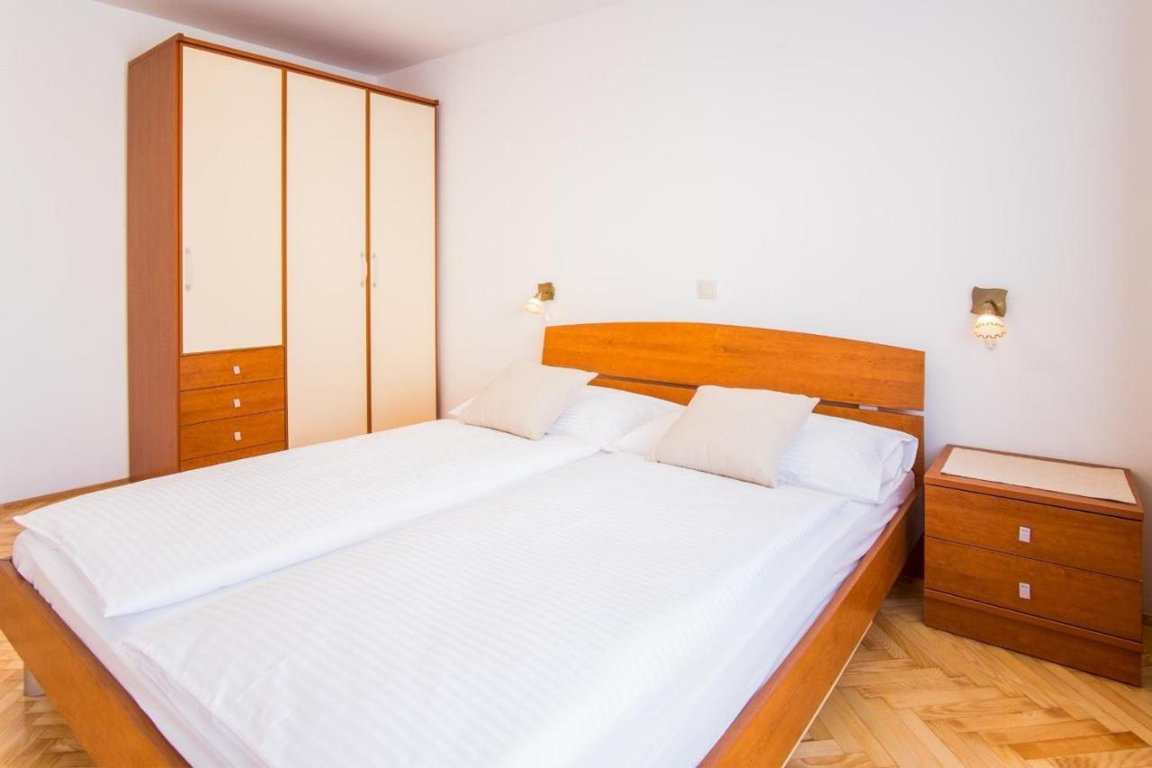 Bubi Apartments Malinska Eksteriør billede